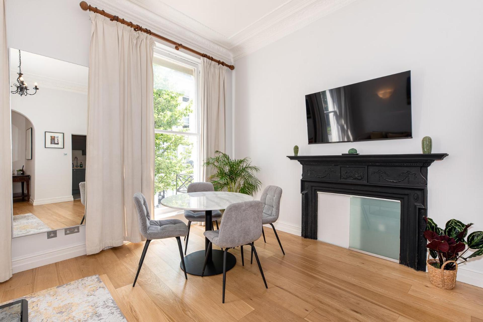 2-Bedroom Victorian Apartment In Kensington London Exterior photo